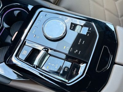 2026 BMW 5 Series - Photo 29