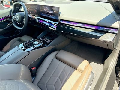 2026 BMW 5 Series - Photo 14