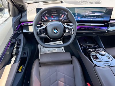 2026 BMW 5 Series - Photo 17