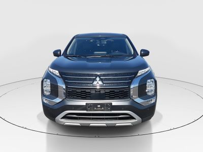 2024 Mitsubishi Outlander - Photo 2