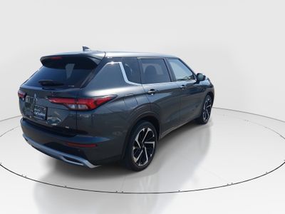 2024 Mitsubishi Outlander - Photo 7