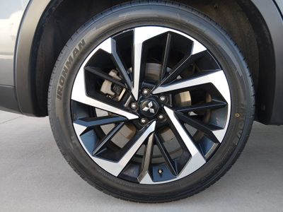 2024 Mitsubishi Outlander - Photo 10