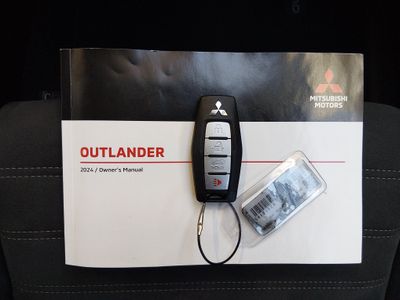 2024 Mitsubishi Outlander - Photo 15
