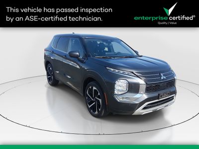 2024 Mitsubishi Outlander - Photo 1