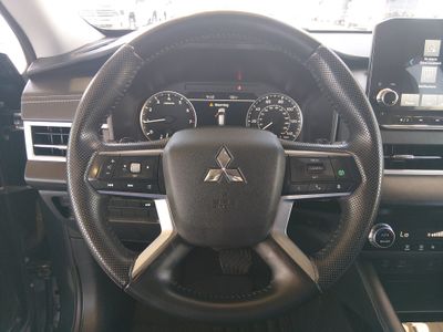 2024 Mitsubishi Outlander - Photo 12