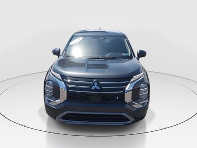 2025 Mitsubishi Outlander - Photo 2