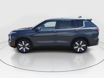 2025 Mitsubishi Outlander - Photo 4