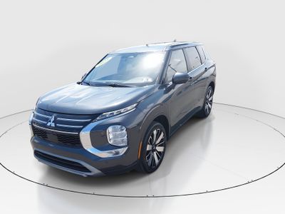 2025 Mitsubishi Outlander - Photo 3