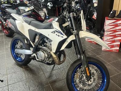 2025 Suzuki DR-Z4SMM5 - Photo 1