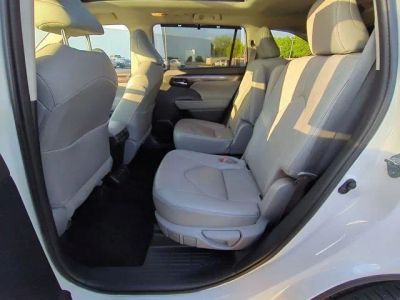 2021 Toyota Highlander - Photo 17
