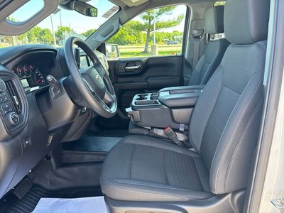 2025 Chevrolet Silverado 1500 - Photo 3