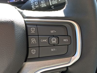 2026 Jeep Grand Wagoneer - Photo 28