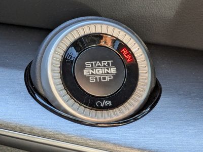 2026 Jeep Grand Wagoneer - Photo 31