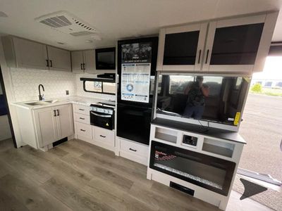 2026 Jayco Jay Feather — photo 14 view