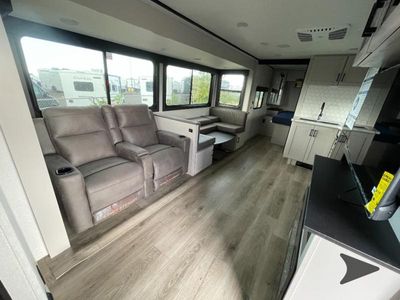 2026 Jayco Jay Feather — photo 9 view