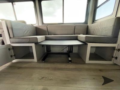 2026 Jayco Jay Feather — photo 17 view