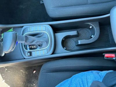 2025 Hyundai Kona SEL - Photo 23