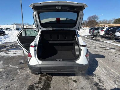 2025 Hyundai Kona SEL - Photo 1