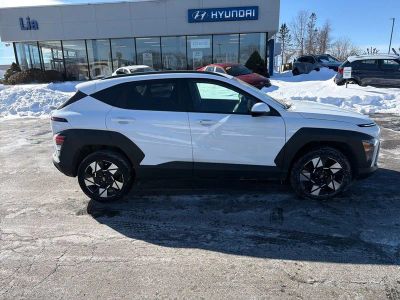 2025 Hyundai Kona SEL - Photo 3