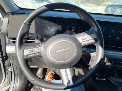 2025 Hyundai Kona SEL - Photo 16