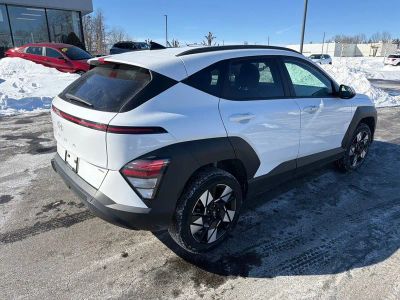 2025 Hyundai Kona SEL - Photo 4