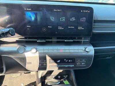 2025 Hyundai Kona SEL - Photo 19