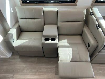 2027 Entegra ODYSSEY — photo 9 view