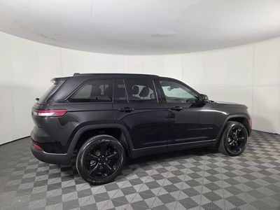 2024 Jeep Grand Cherokee — engine compartment view