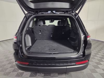 2024 Jeep Grand Cherokee — photo 30 view
