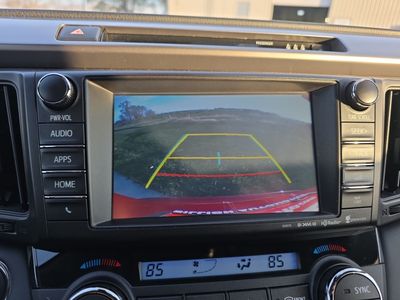 2018 Toyota RAV4 - Photo 15
