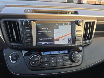 2018 Toyota RAV4 - Photo 12