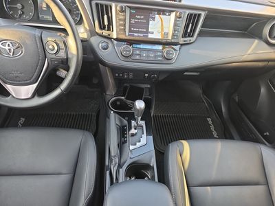 2018 Toyota RAV4 - Photo 11