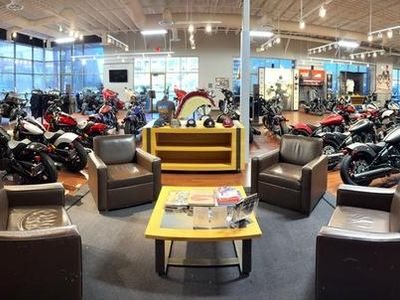 2025 Indian Motorcycle Scout Classic Limited Black Metallic — photo 15 view