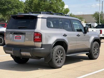 2025 Toyota Land Cruiser - Photo 4