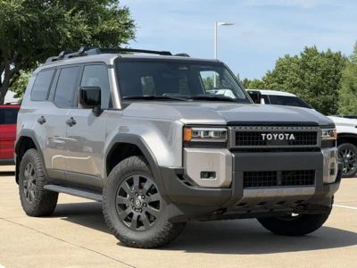 2025 Toyota Land Cruiser - Photo 2