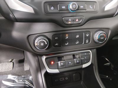 2024 GMC Terrain — photo 17 view