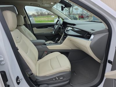 2020 Cadillac XT6 — photo 15 view