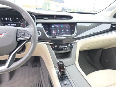 2020 Cadillac XT6 — photo 13 view