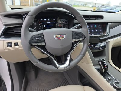 2020 Cadillac XT6 — photo 12 view