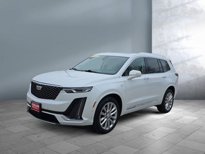 2020 Cadillac XT6 — front three-quarter view