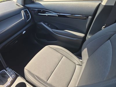 2026 Kia Seltos — photo 16 view