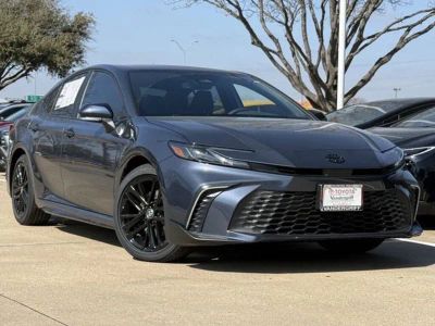 2026 Toyota Camry - Photo 2