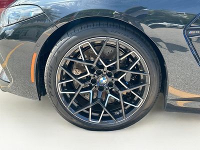 2024 BMW M8 — photo 8 view