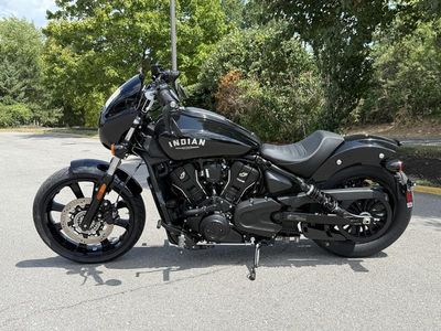 2025 Indian Motorcycle Sport Scout Limited +Tech Black Metallic - Photo 7