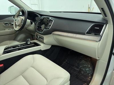 2023 Volvo XC90 - Photo 30
