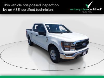 2023 Ford F-150 XLT 4WD SuperCrew 5.5' Box — front three-quarter view