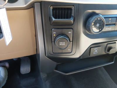 2023 Ford F-150 — photo 17 view