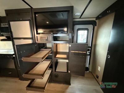 2018 Grand Design Imagine - Photo 40