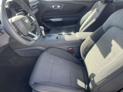 2026 Ford Mustang - Photo 17