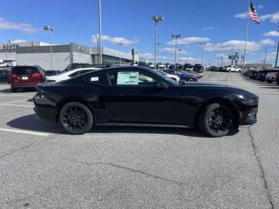 2026 Ford Mustang - Photo 2